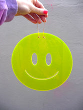 Lade das Bild in den Galerie-Viewer, SMILE - FLUORISZIEREND, TRANSPARENT GELB