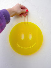 Lade das Bild in den Galerie-Viewer, SMILE - FLUORISZIEREND, TRANSPARENT GELB